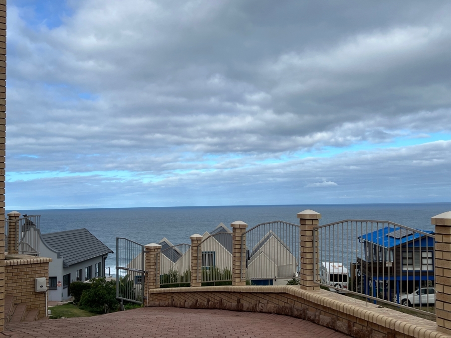 3 Bedroom Property for Sale in Dana Bay Western Cape